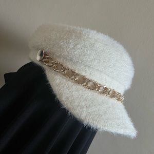Faux Fur Off-White Hat - Only worn once - One Size